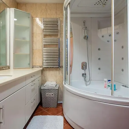 Luxury In Center With Facilities Apartamento