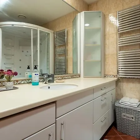 Luxury In Center With Facilities Apartamento *